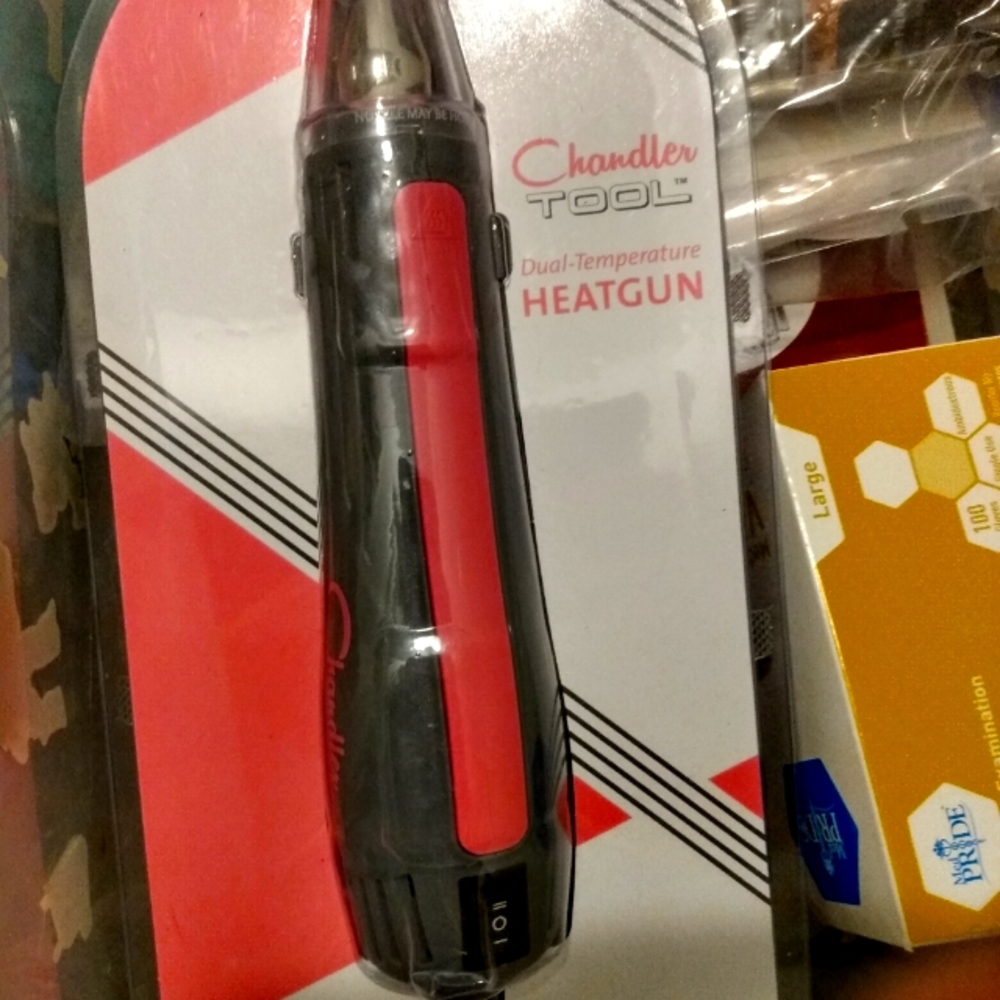 All the things you need to make resin jewelry and decorations